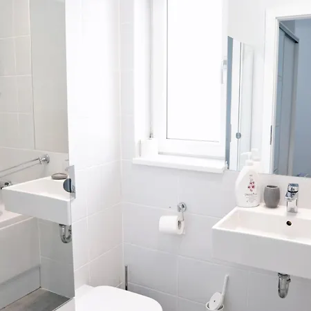 Whisper I 1 Bedroom In Aviatiei With Free Parking