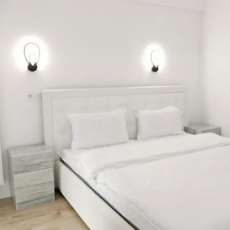 Apartment Whisper I 1 Bedroom In Aviatiei With Free Parking